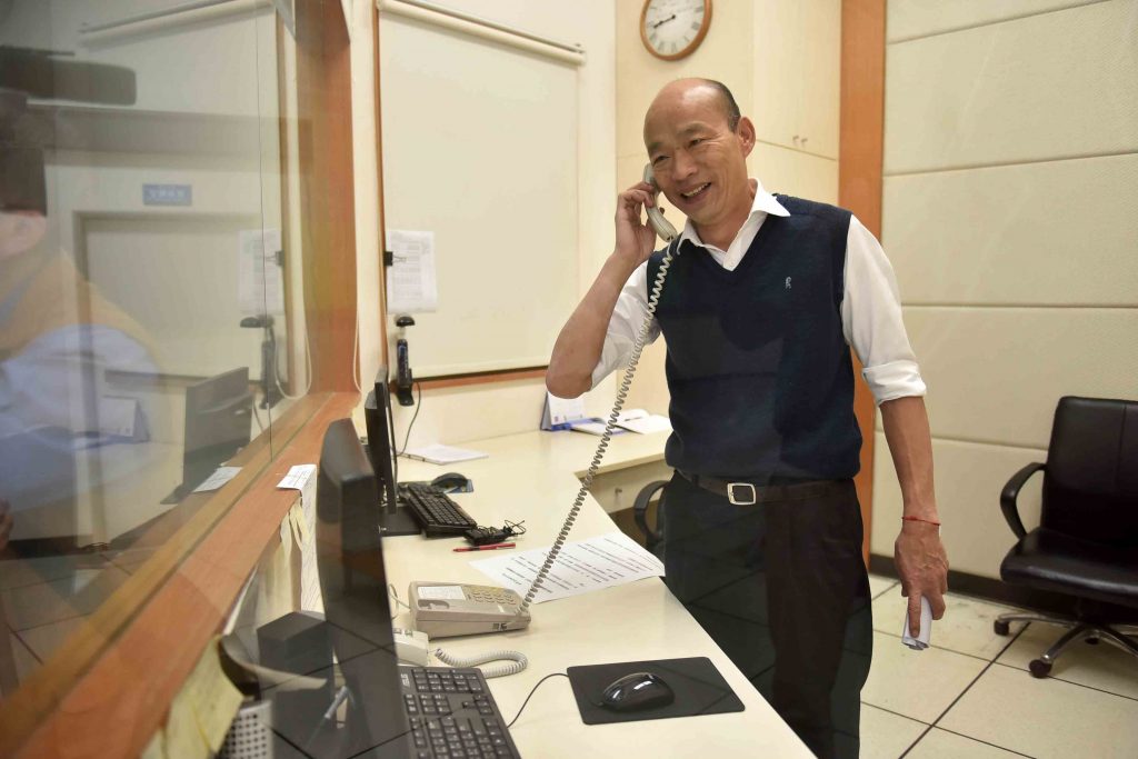 春節119勤務中心不間斷  韓國瑜慰問消防同仁辛勞