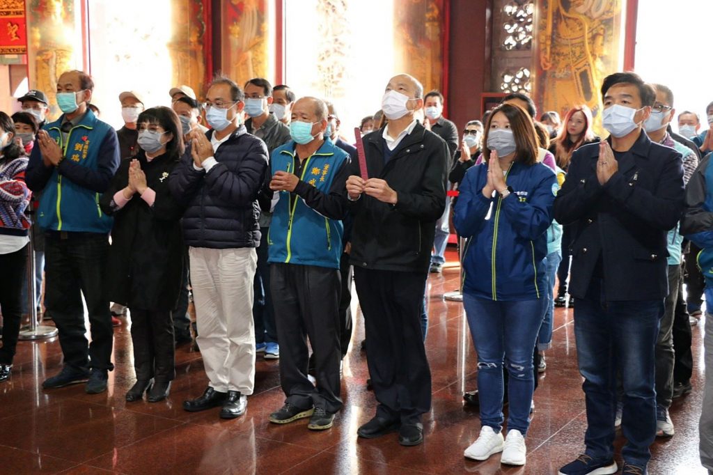 2020高雄燈會藝術節登場 首日吸15萬人次到訪