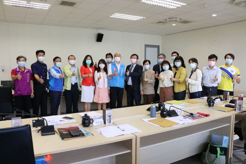 青春不老泉開賣 葉匡時邀賞六龜風光