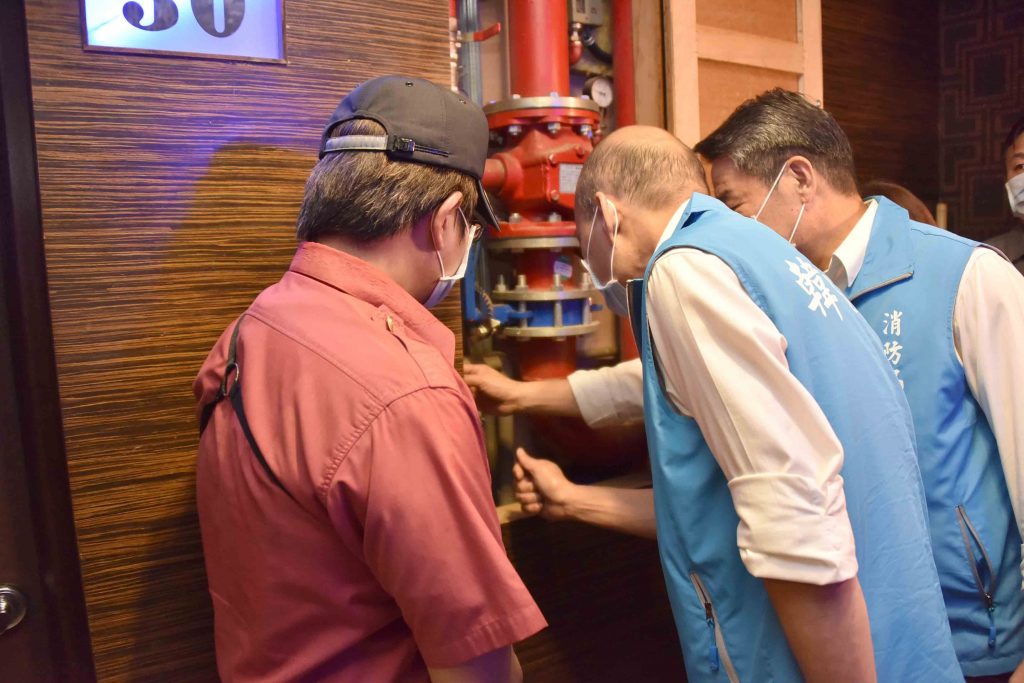 重視孩童玩的安全 韓國瑜：公園遊憩區每日消毒三次