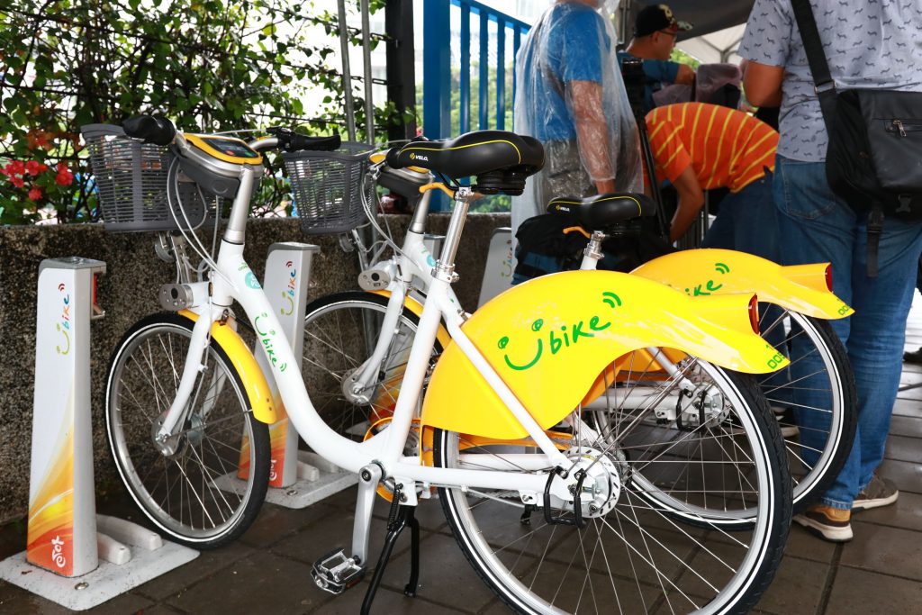 高市府豪雨應變一級開設 韓國瑜坐鎮憂山區豪雨驚人