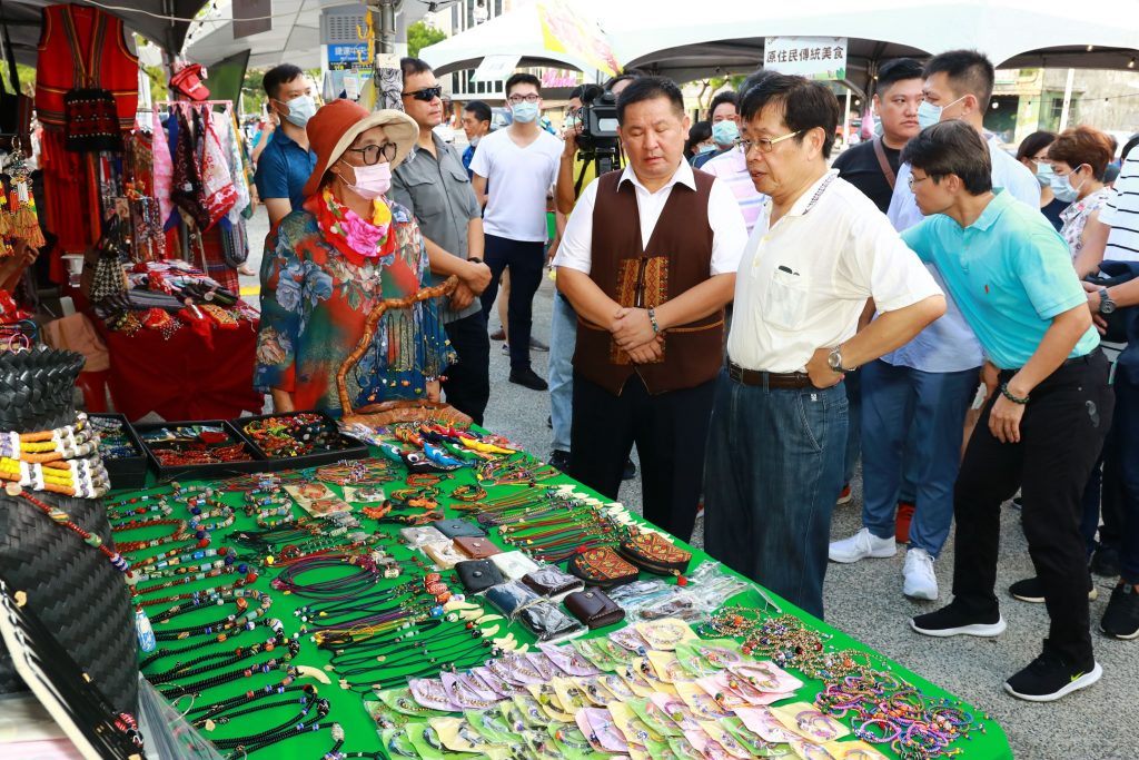 楊明州參加行政院會 配合中央強化防疫機制  市府防疫團隊今起啟動8類埸域應佩戴口罩擴大宣導及輔導查核