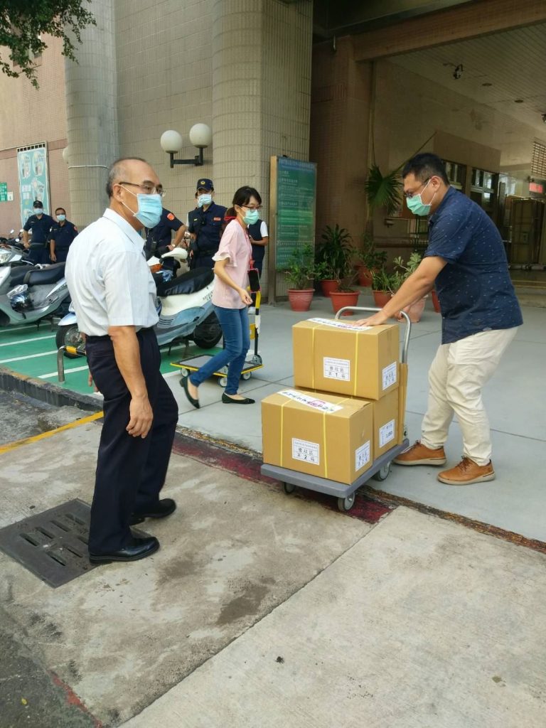 推廣身障團體秋節禮品 楊明州號召市民朋友響應做公益