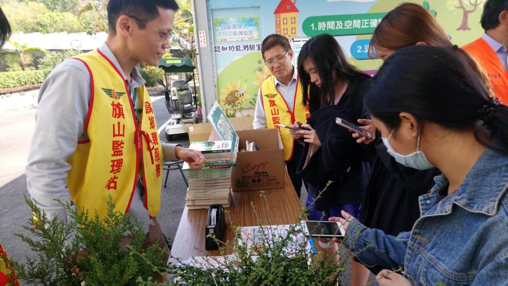 視察龍巖冽泉景觀改善工程 陳其邁：重現歷史 再造柴山