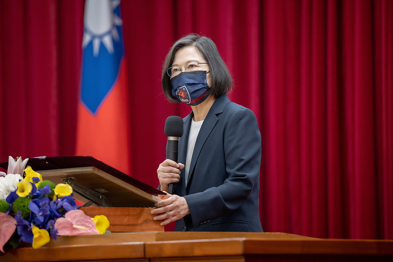 高雄市發一萬五千萬份快篩試劑 三千零四十二位獨居長輩受惠