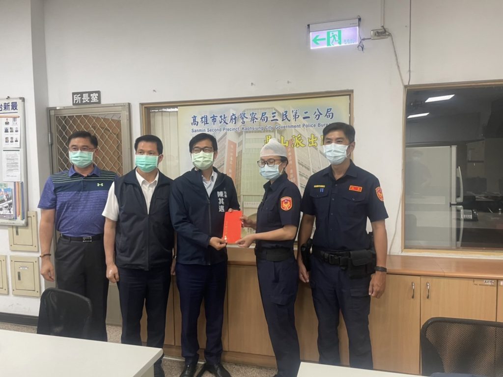 路口交通安全防禦，高監警攜手校園宣導