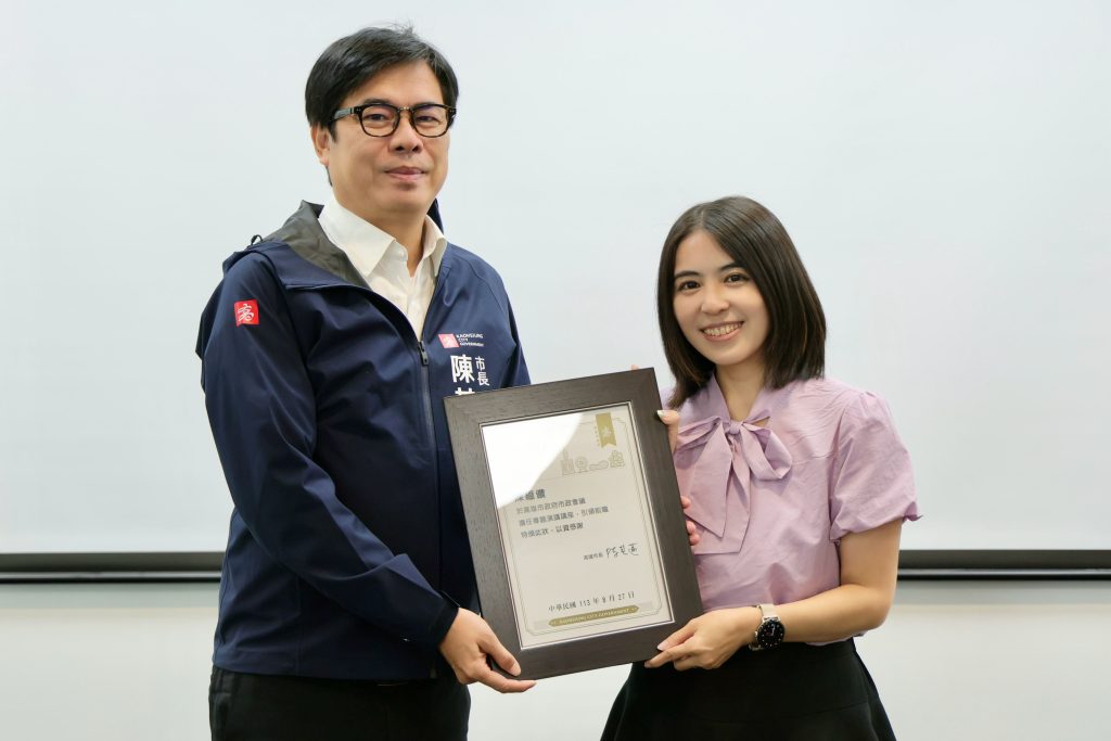 高雄大港造筏圓滿落幕 吸引逾10萬人次造訪