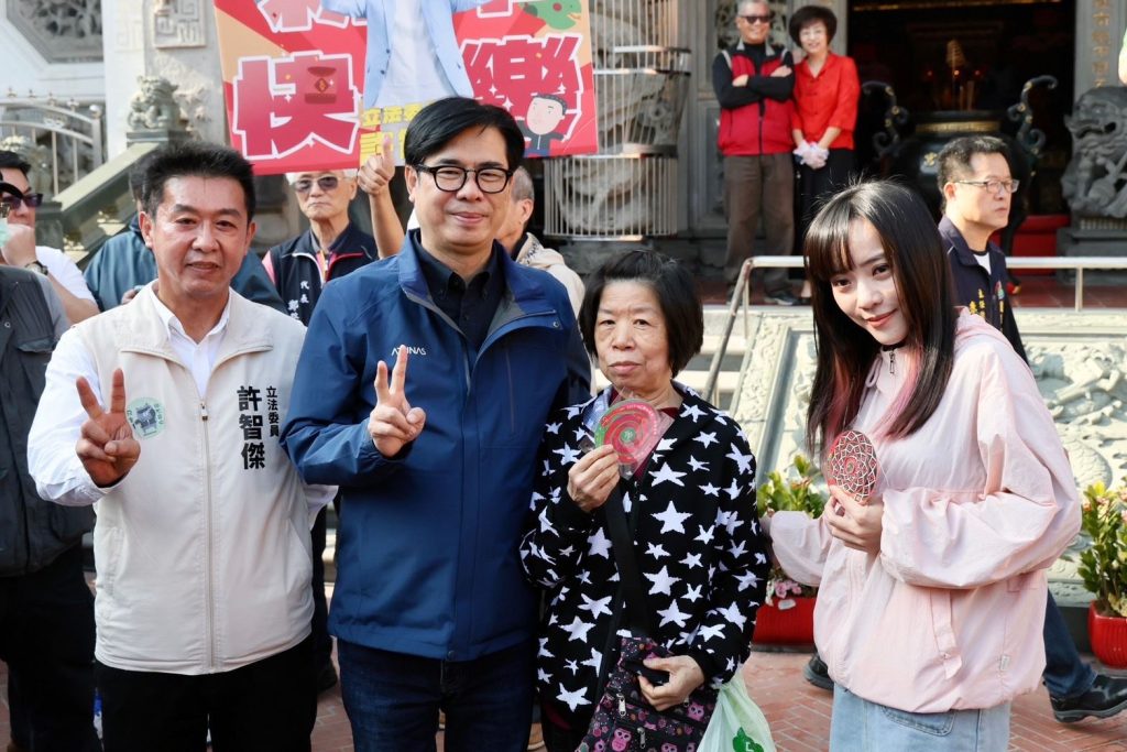 農曆新年連續假期佛光山平安燈法會 警執行交管