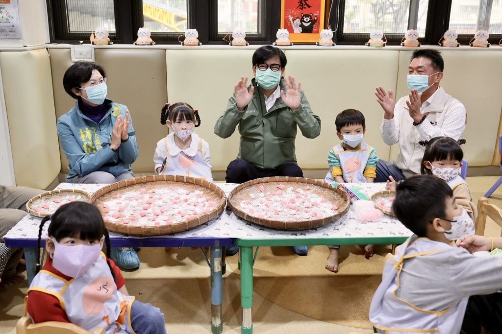 高雄市政府警察局攜手佛光山 新春提醒民眾慎詐騙