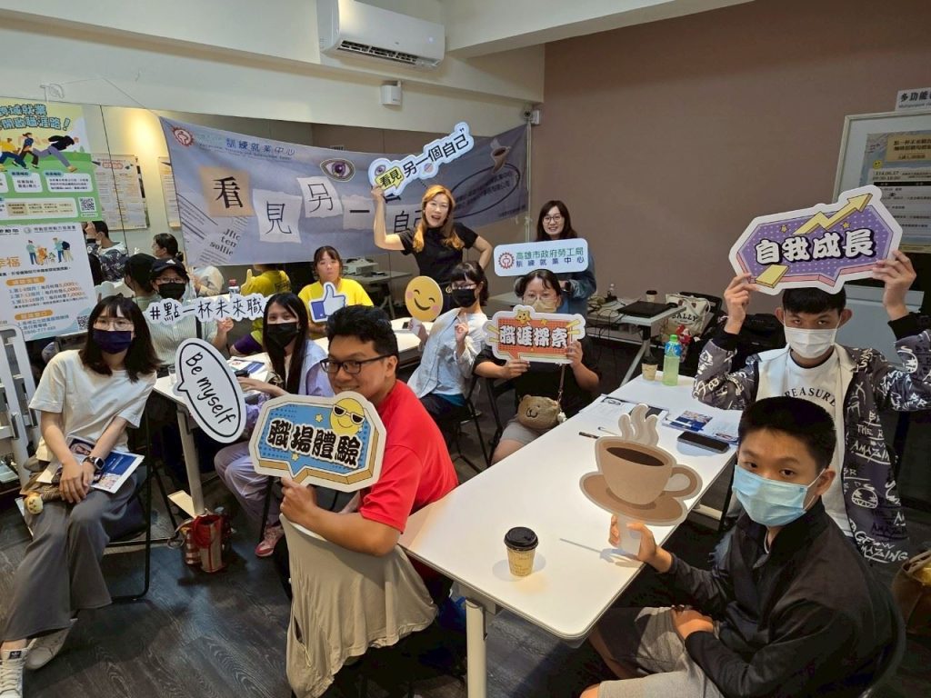 高雄市調查處偵破殯葬業搶賺「死人財」夥同駭客入侵119系統竊取救護即時資訊