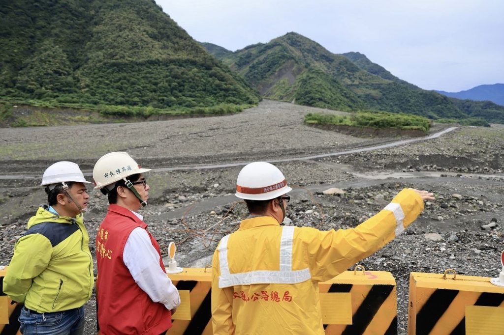 【代發研考會新聞稿】丹娜絲颱風來襲！高雄市1999首度啟用大量話務分流