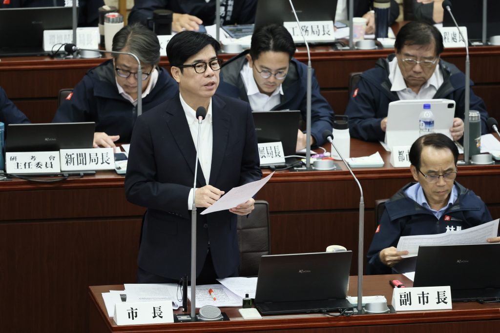 議員關切農特產展售 陳其邁：旗山糖廠成立展售中心 兼具活化糖廠效益