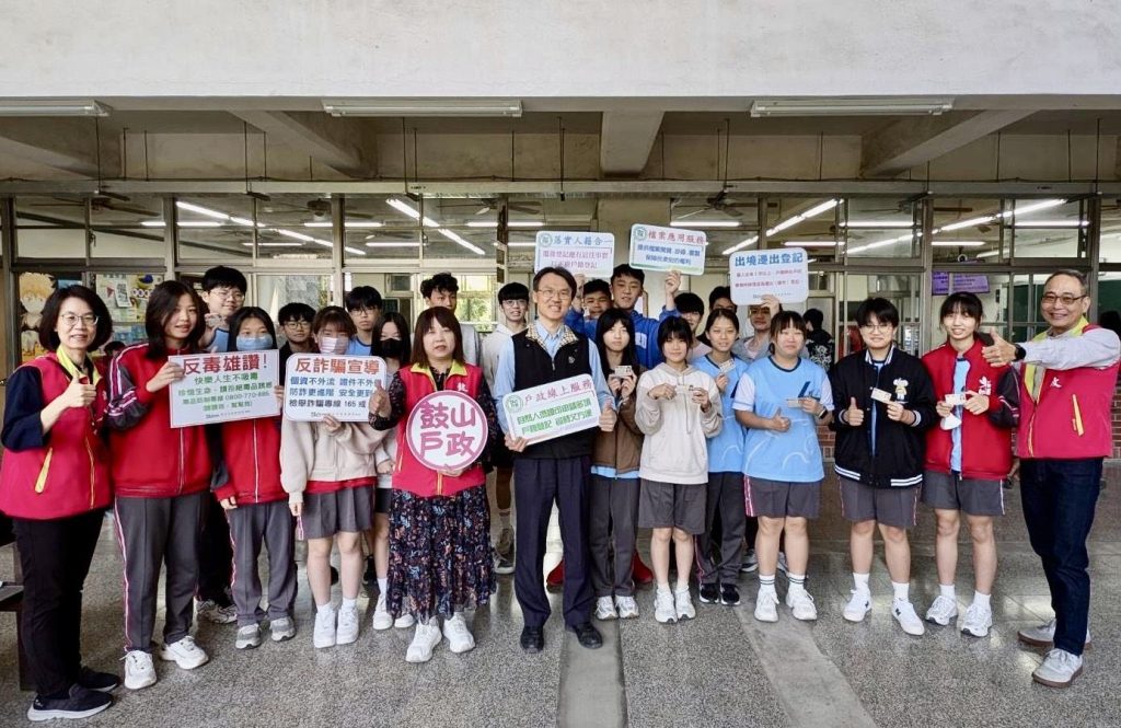 高雄農改場開發百香果蜂箱自動開關 蜜蜂授粉效率媲美人工
