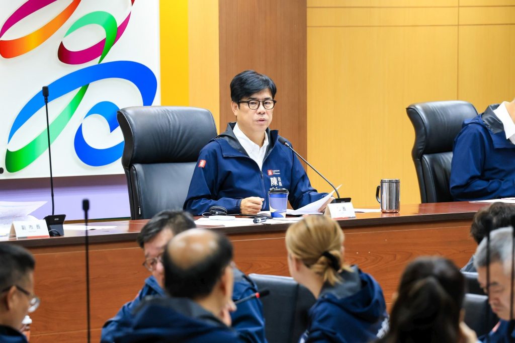 高齡換照新制首航 高雄區監理所至阿蓮區辦理一站式換照服務